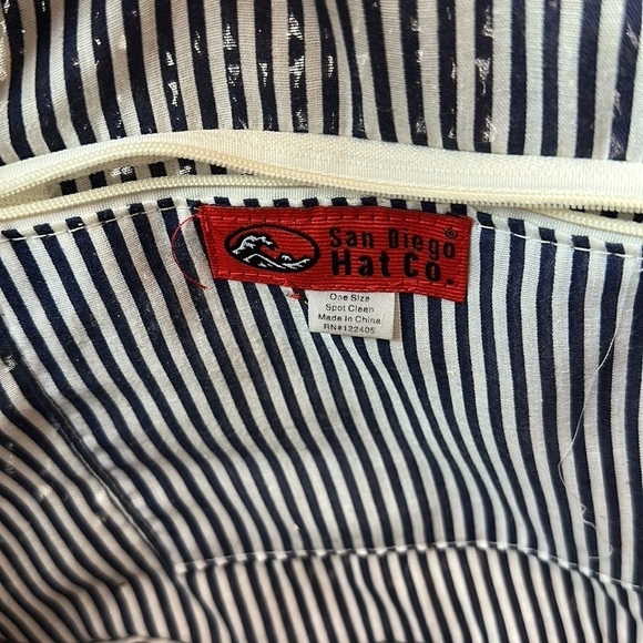 San Diego hat company sea grass tote with beaded handles - Picture 4 of 11